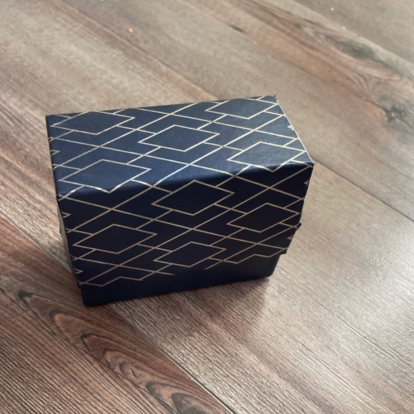 Initial A bracelet - Picture 7 of 9